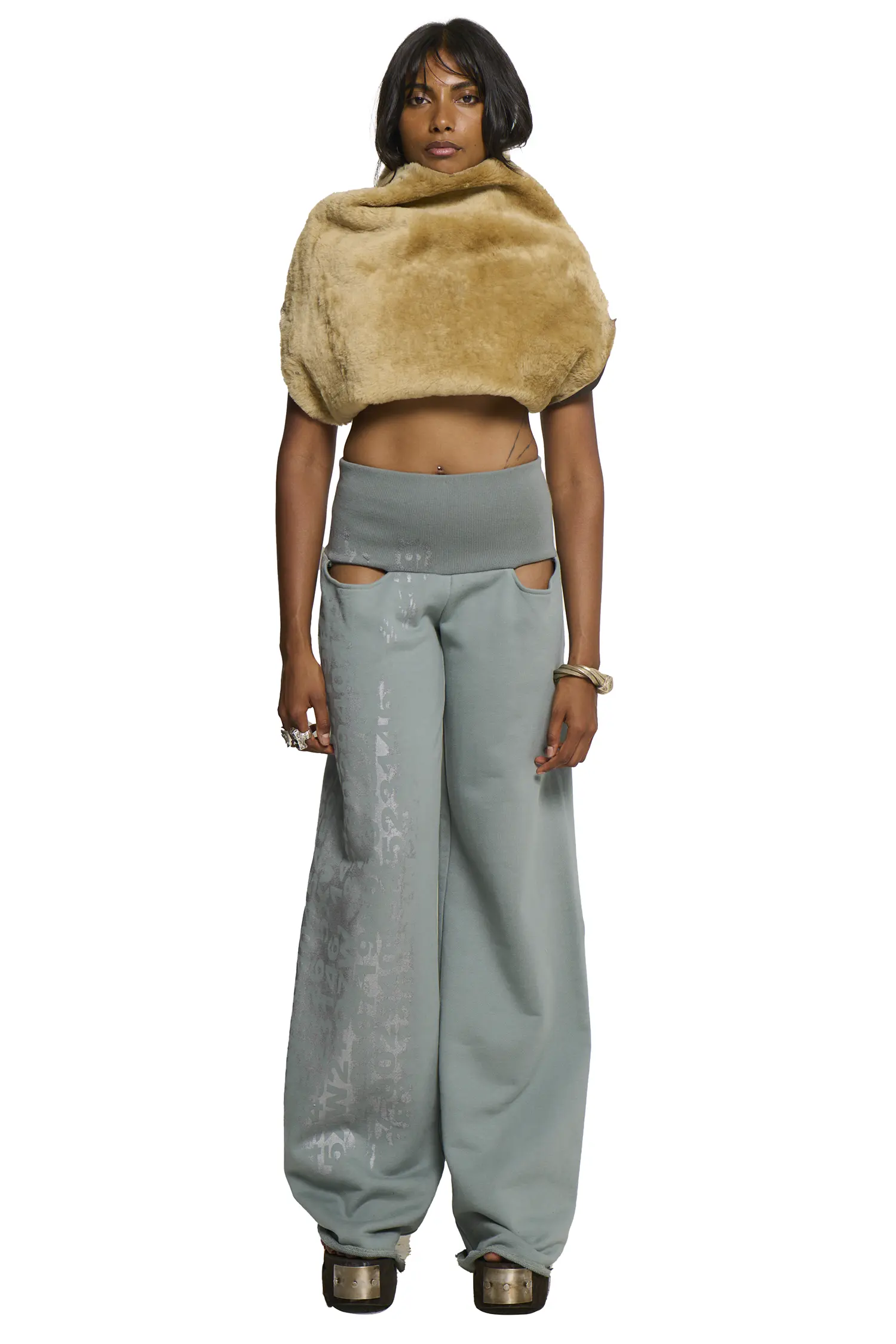 Vys Halter in Brown - Image 3